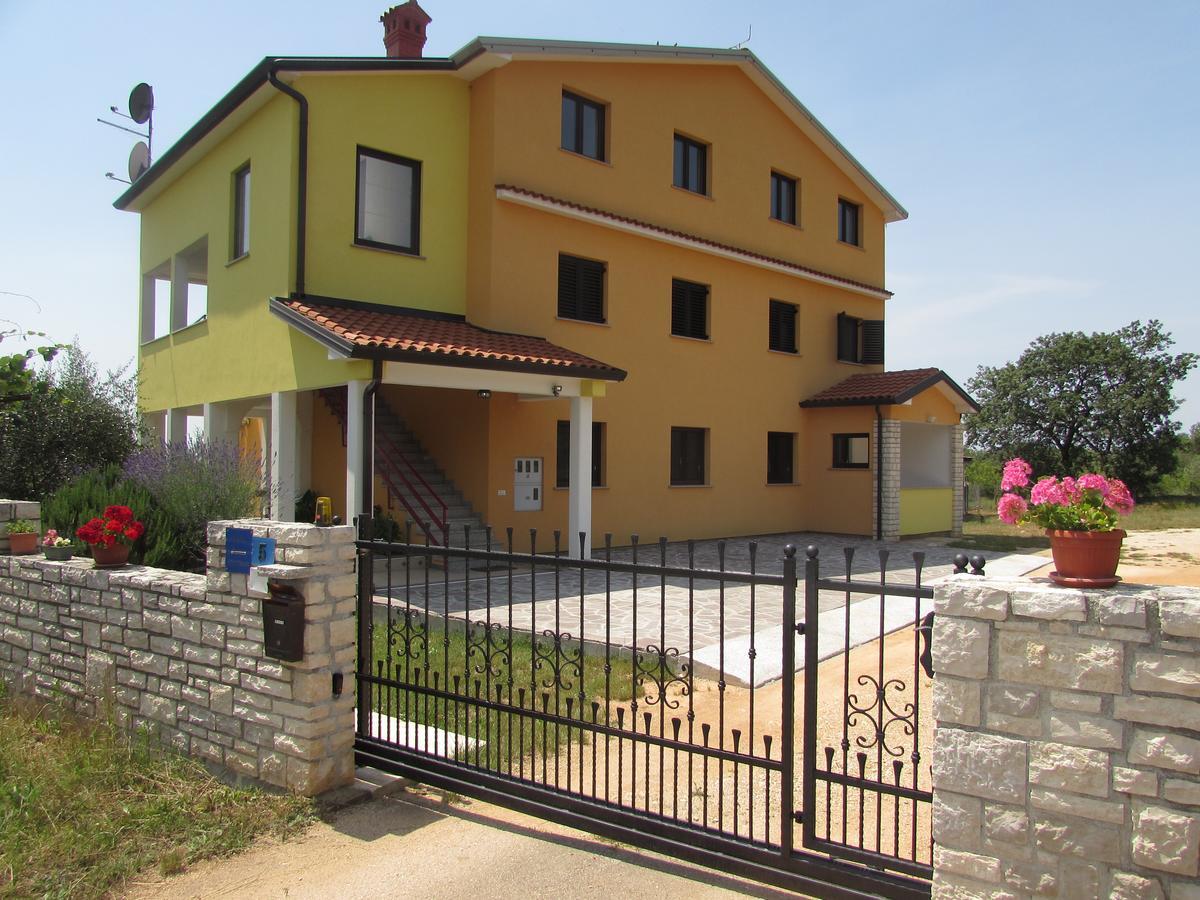 Apartments Goga Umago Exterior foto